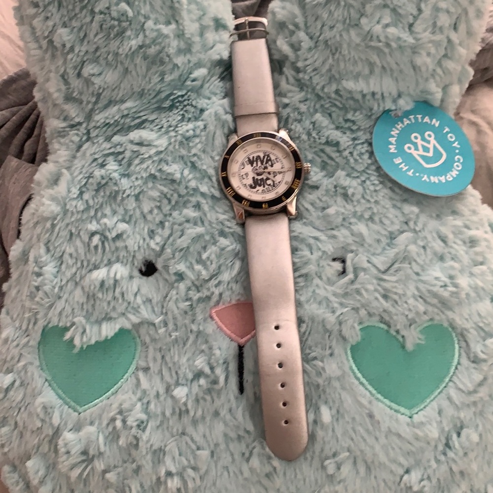 Preowned juicy couture watch